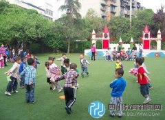 公辦園難進(jìn)，家長普遍擔(dān)心上不起幼兒園