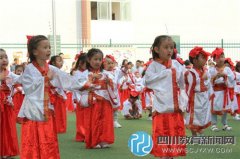 龍泉驛區(qū)元迪龍華幼兒園：國學(xué)傳經(jīng)典，